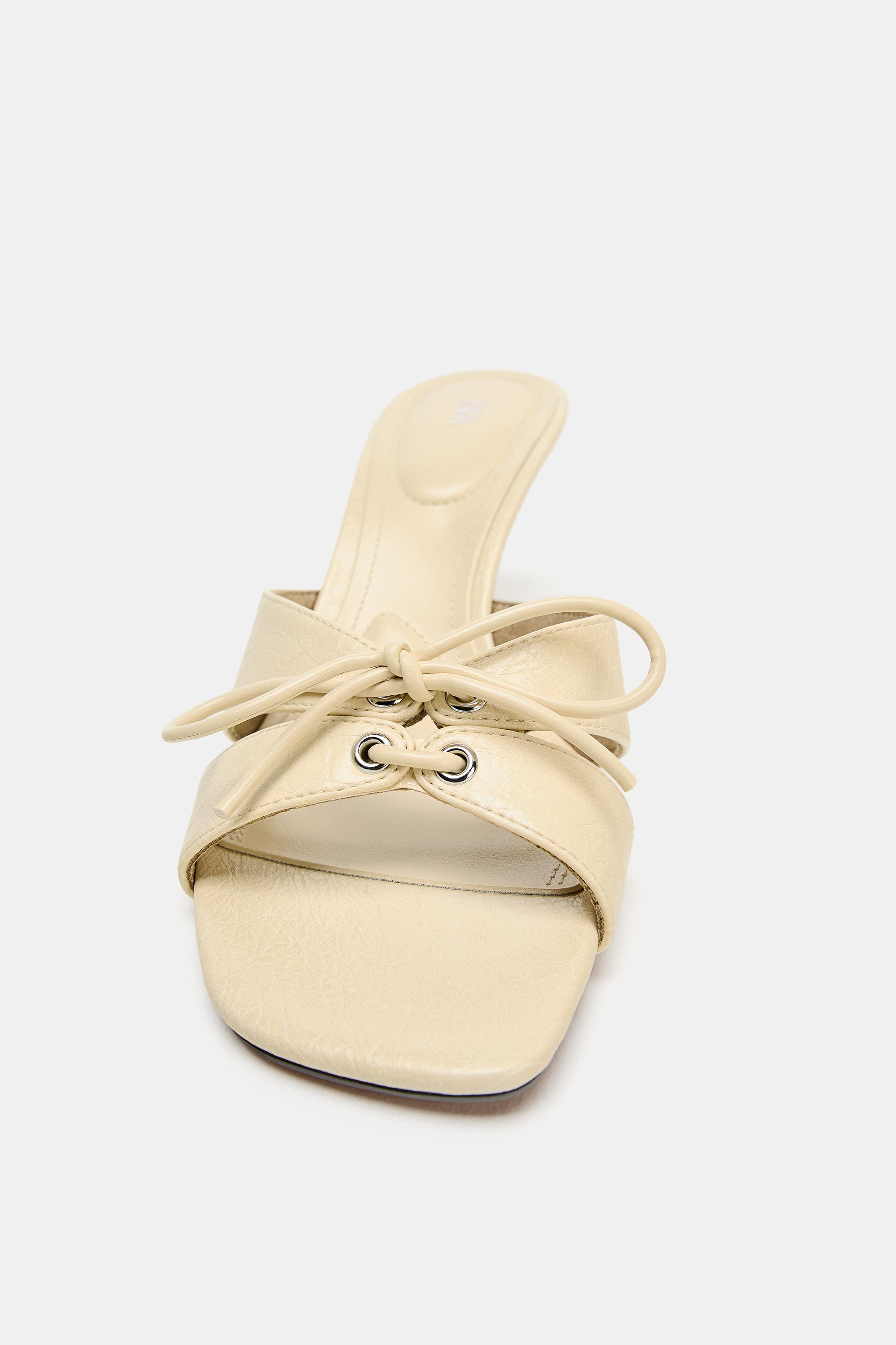 LACE-DETAIL HEELED SANDALS